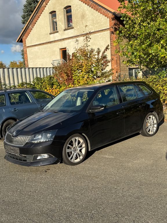 Skoda Fabia 95.817 km 8.290 € Salzgitter 38259