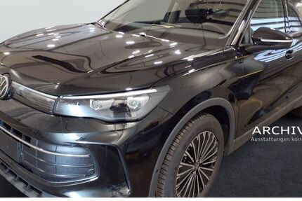 VW Tiguan 23.805 km 33.988 &euro; Leverkusen 51379