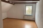Dachgeschoßwohnung Friedewald - 4 Zimmer, 150 m&sup2;, 900&euro; | Angebot:26126723