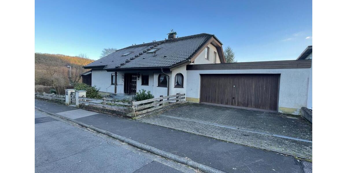 Mehrfamilienhaus, Wohnhaus Kitzingen - 10 Zimmer, 599.000&euro; | Angebot:22269608