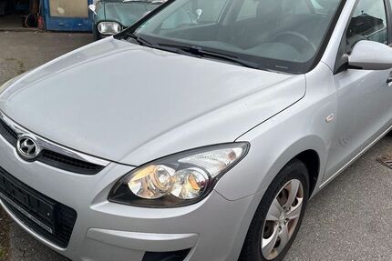 Hyundai i30 88.500 km 3.950 &euro; Nürnberg 90431