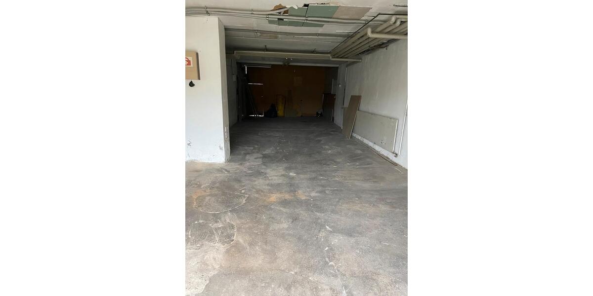 Lager zu vermieten ca (100) qm zimmer