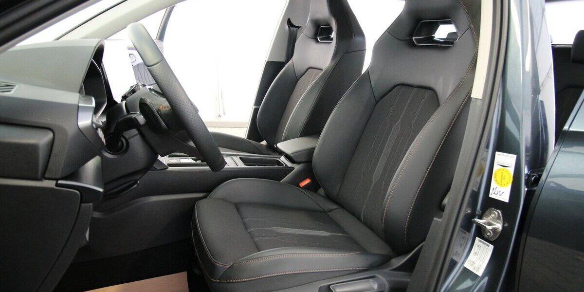 Cupra Leon Sportstourer e-HYBRID 6-DSG NAVI+LED+KAMERA 23.150 km 27.900 &euro; Hagenow 19230
