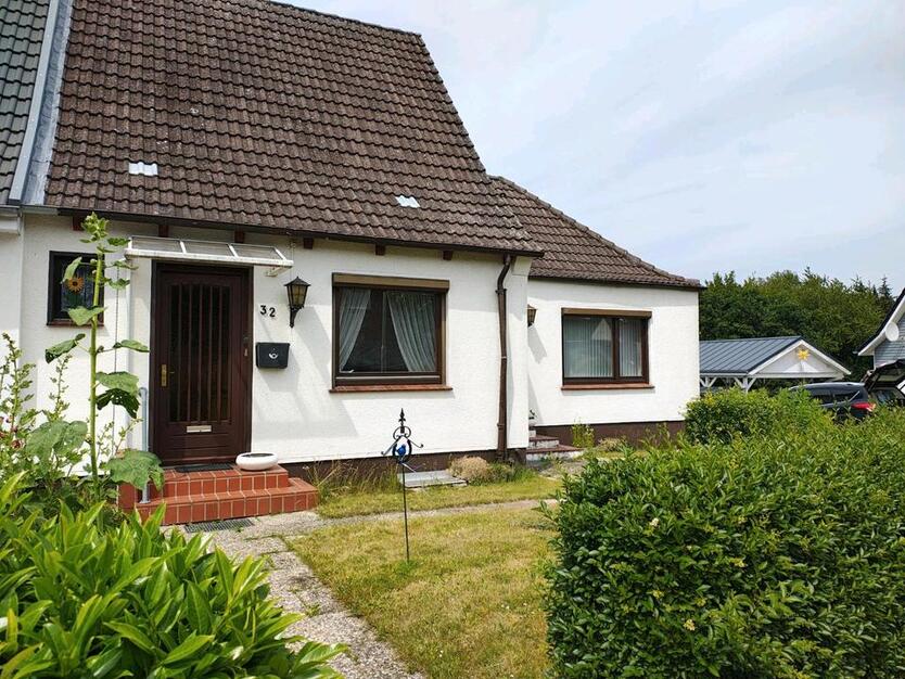 Doppelhaushälfte mit Einliegerwohnung in ruhiger Lage zimmer