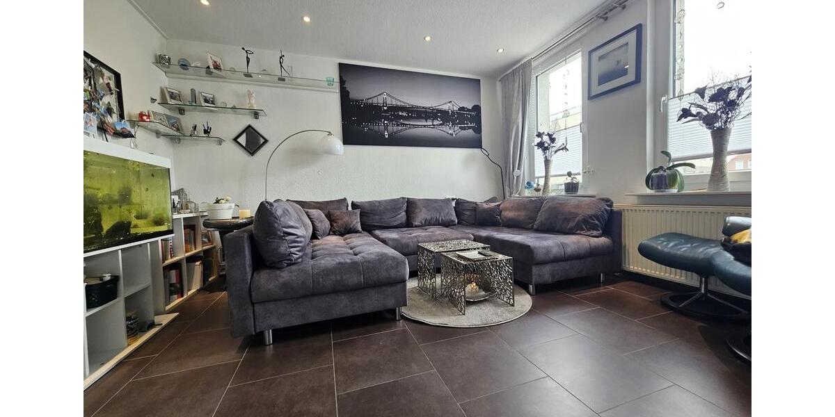 Mehrfamilienhaus, Wohnhaus Wilhelmshaven - 9 Zimmer, 240 m&sup2;, 420.000&euro; | Angebot:26522213