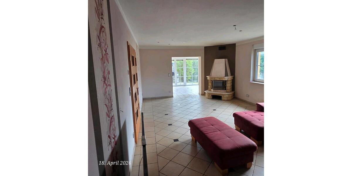 Einfamilienhaus Müncheberg - 8 Zimmer, 320 m&sup2;, 2.600&euro; | Angebot:26666075