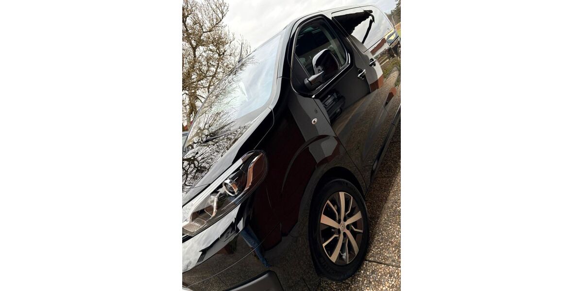 Toyota Proace (Verso) 52.318 km 38.000 &euro; Kirchdorf im Wald 94261