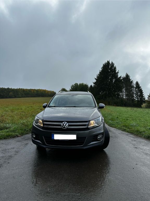 VW Tiguan 205.900 km 9.400 € Bad Grund 37539