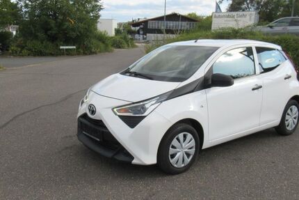 Toyota Aygo (X) 32.000 km 11.800 &euro; Tauberbischofsheim 97941