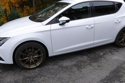 Seat Leon 84.073 km 17.400 € Erndtebrück 57339