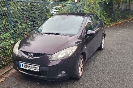 Mazda 2 172.000 km 2.350 &euro; Recklinghausen 45657