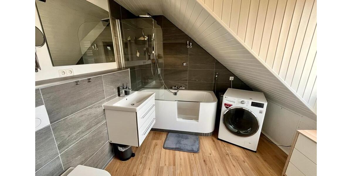 Etagenwohnung Düsseldorf Flingern Süd - 3 Zimmer, 95 m&sup2;, 617.500&euro; | Angebot:24996367