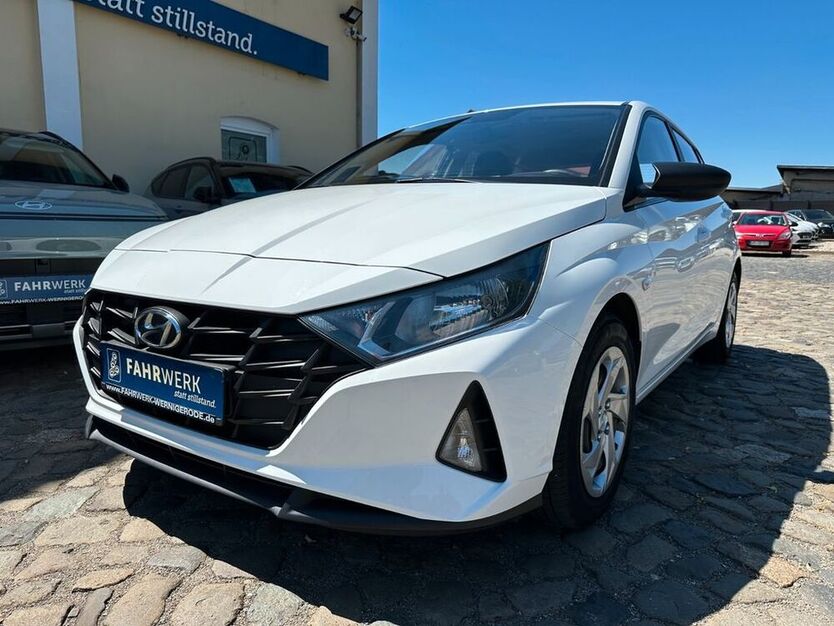 i20