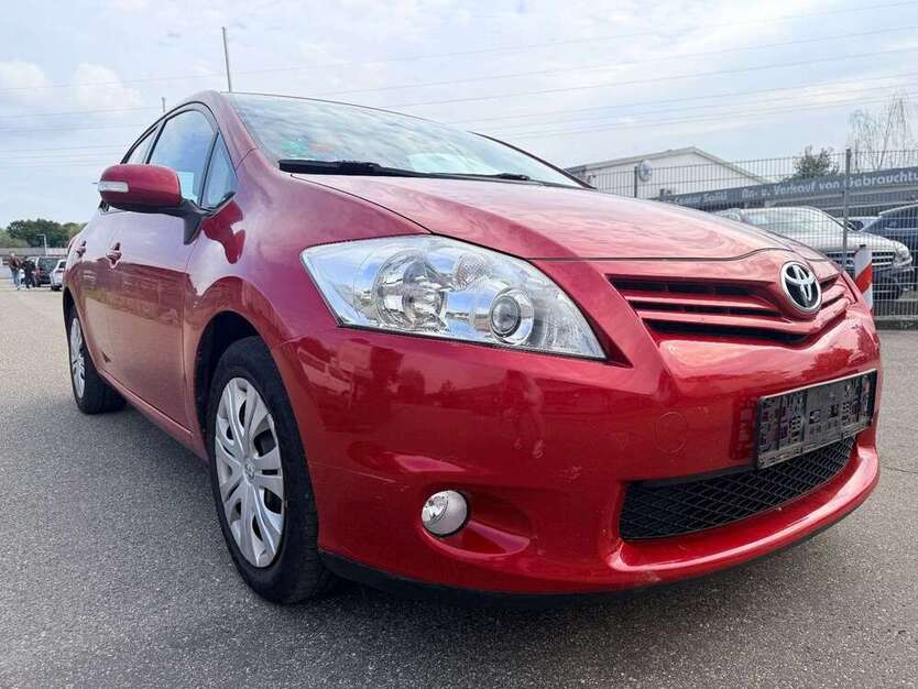 Toyota Auris 187.000 km 4.300 € Lahr 77933
