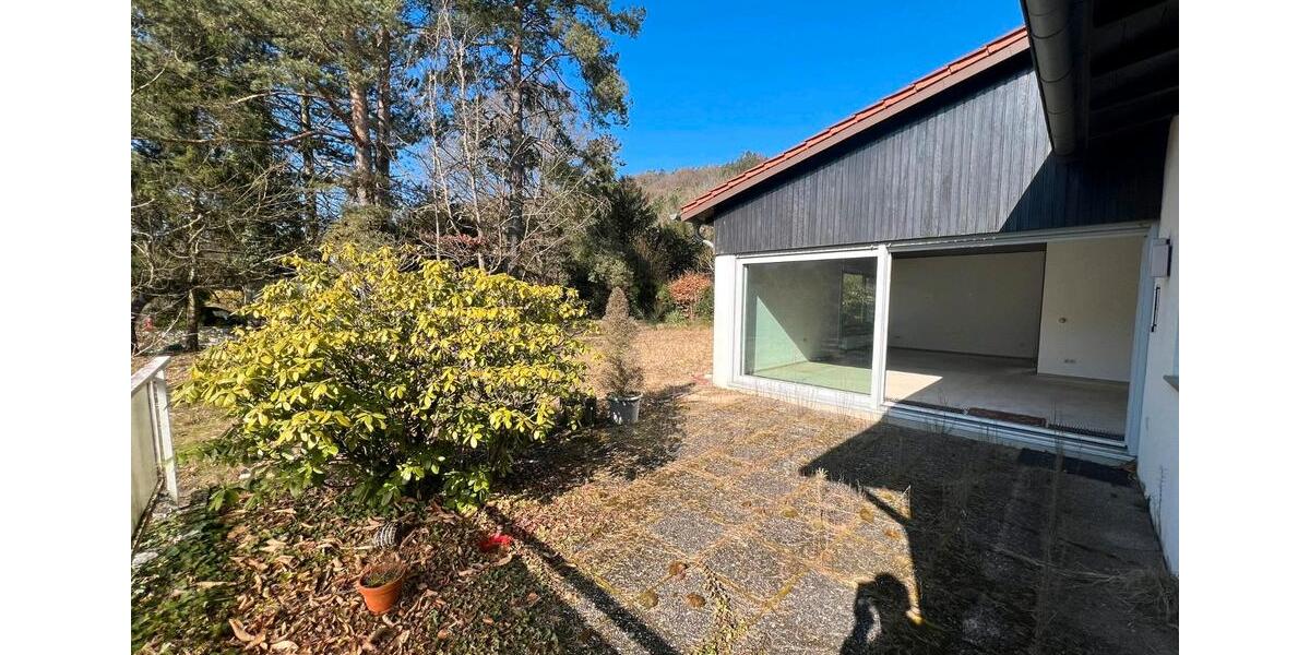 Bungalow Sankt Ingbert - 4 Zimmer, 135 m&sup2;, 260.000&euro; | Angebot:26393813