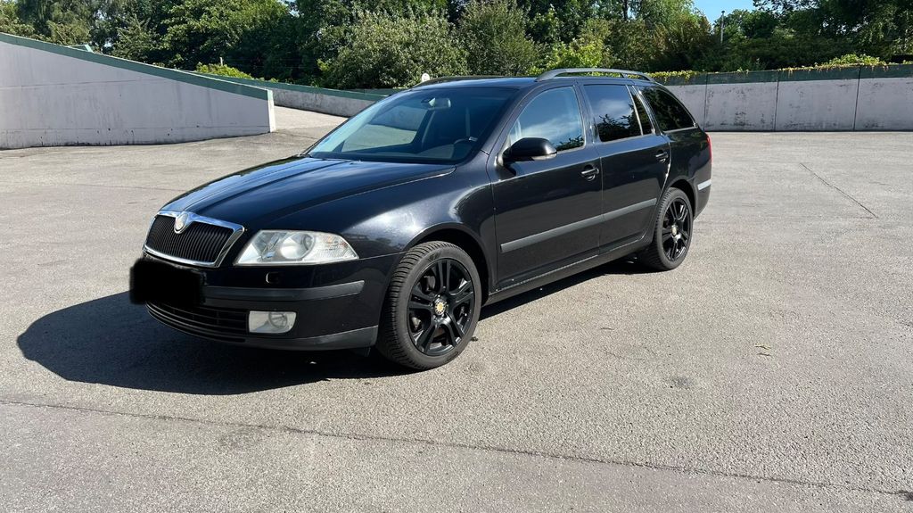 Skoda Octavia 249.956 km 5.490 &euro; Hamburg 20249