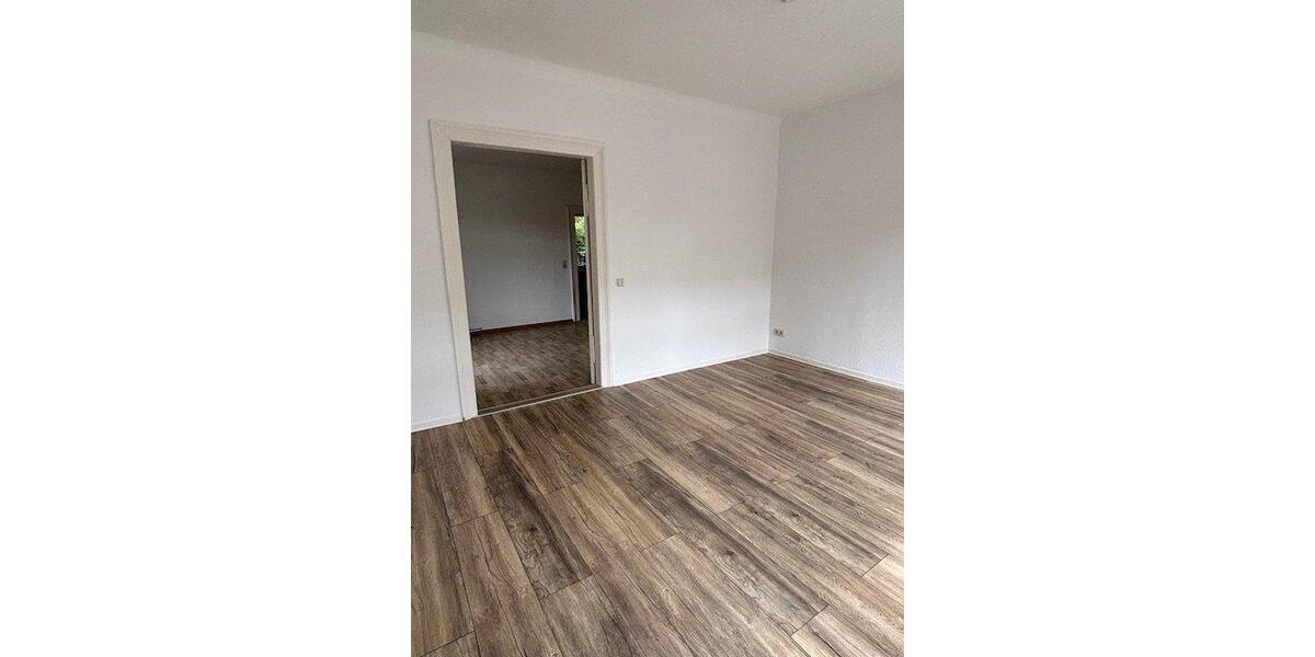 Etagenwohnung Bad Freienwalde (Oder) - 2 Zimmer, 50 m&sup2;, 400&euro; | Angebot:26395576