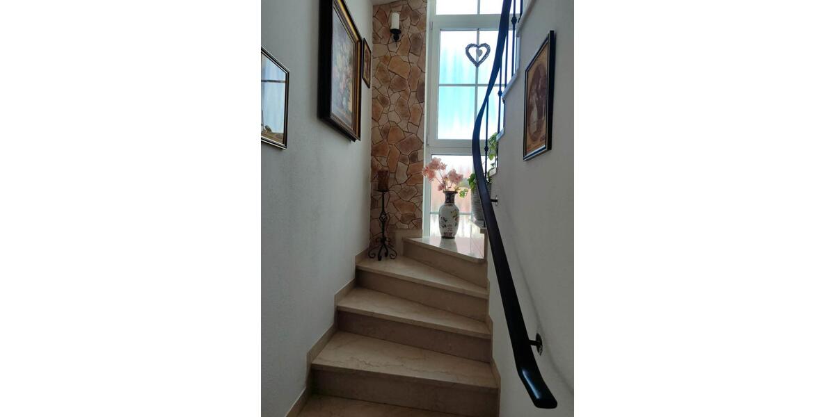 Einfamilienhaus Triftern - 8 Zimmer, 240 m&sup2;, 699.000&euro; | Angebot:27072652