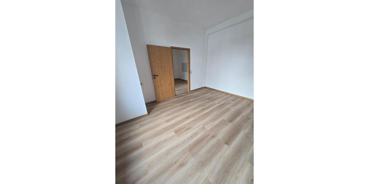 Etagenwohnung Waltershausen - 3 Zimmer, 56 m&sup2;, 391&euro; | Angebot:25783759