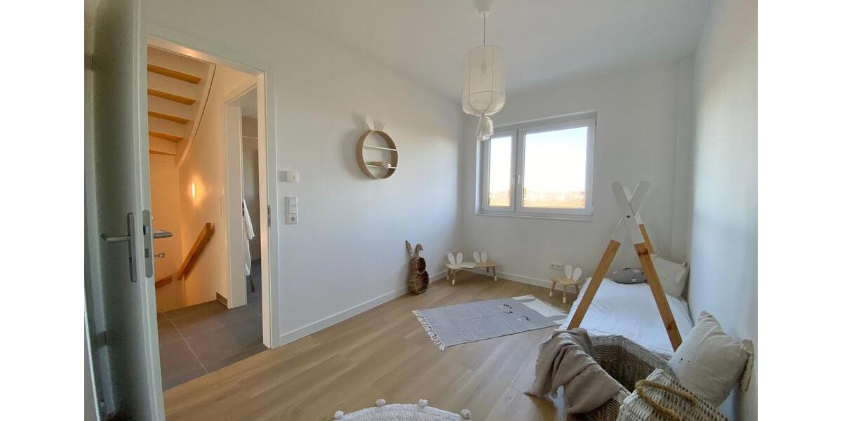 Reihenhaus Rastede - 5 Zimmer, 123 m&sup2;, 1.550&euro; | Angebot:23227148