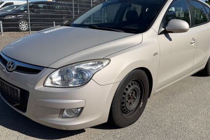 Hyundai i30 283.700 km 1.100 &euro; Rastow 19077