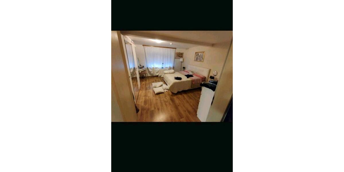 Erdgeschoßwohnung Guxhagen - 3.5 Zimmer, 130 m&sup2;, 890&euro; | Angebot:26639044