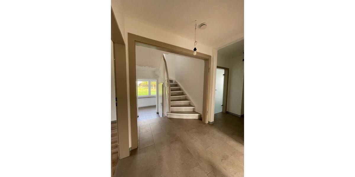 Einfamilienhaus Bebra - 5 Zimmer, 140 m&sup2;, 1.200&euro; | Angebot:26183188