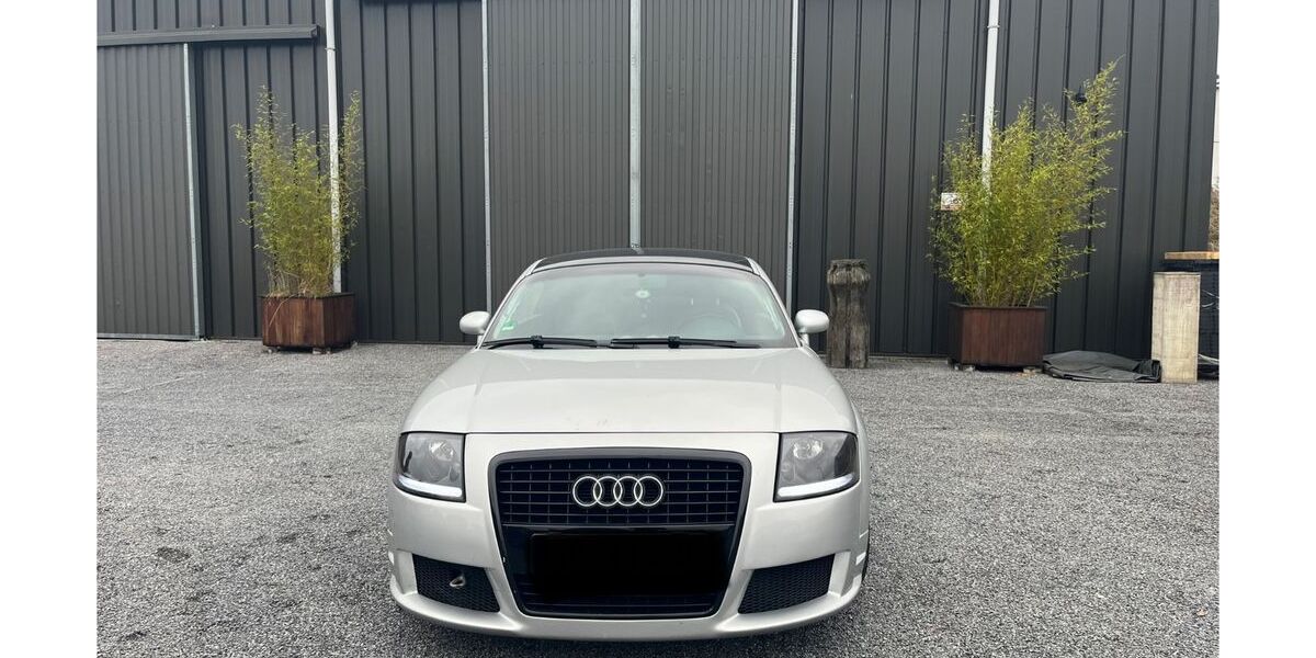 Audi TT 198.000 km 9.999 &euro; Aachen 52076
