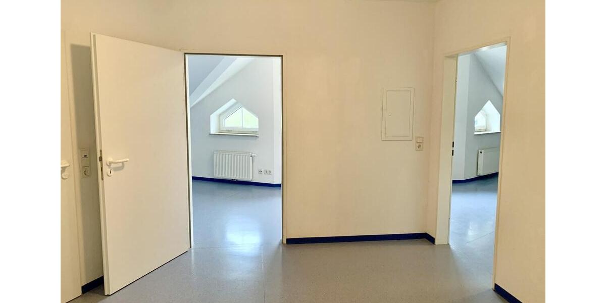 Etagenwohnung Sande - 2 Zimmer, 58 m&sup2;, 650&euro; | Angebot:24565122