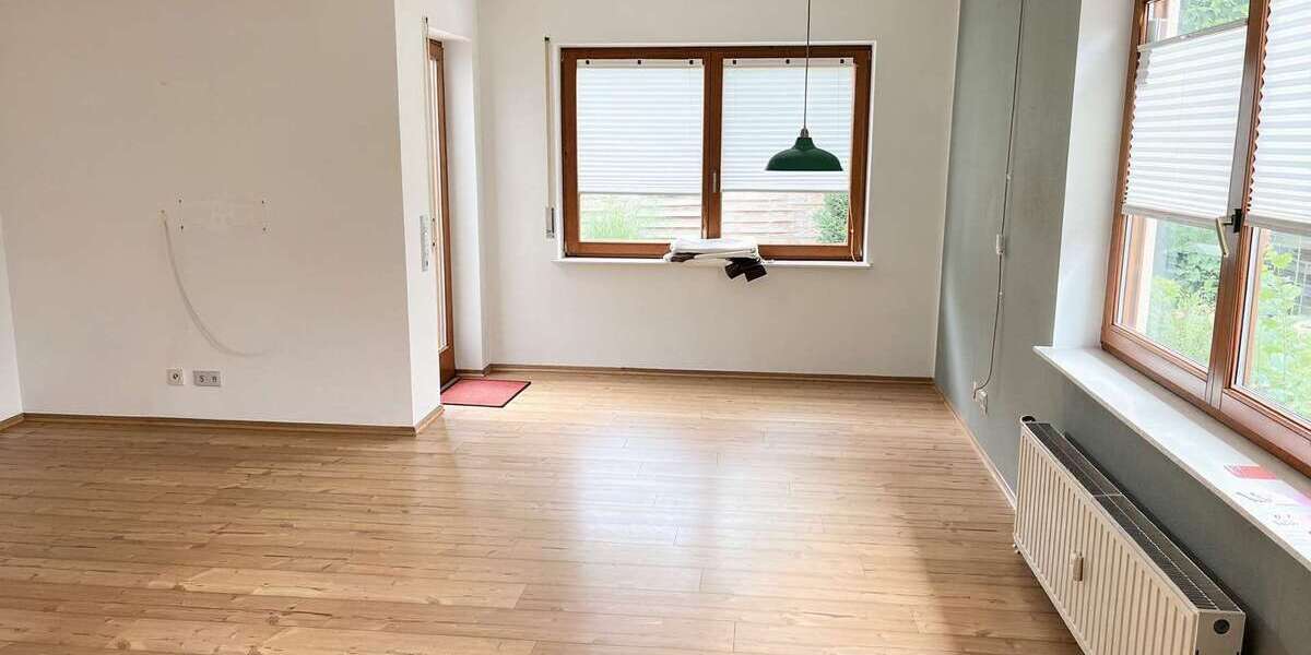 Schöne Doppelhaushälfte in Wehrheim mit zwei Wohnungen, Garten & Garage - Doppelhaushälfte Wehrheim | Angebot:27271153