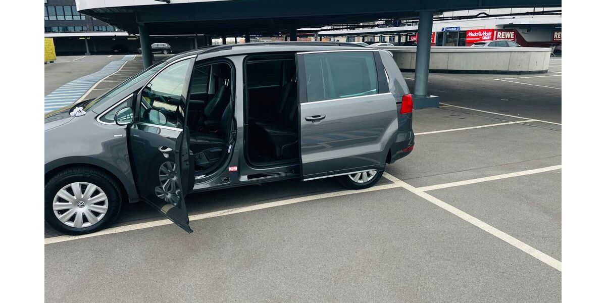 VW Sharan 181.000 km 9.000 &euro; Berlin 10997