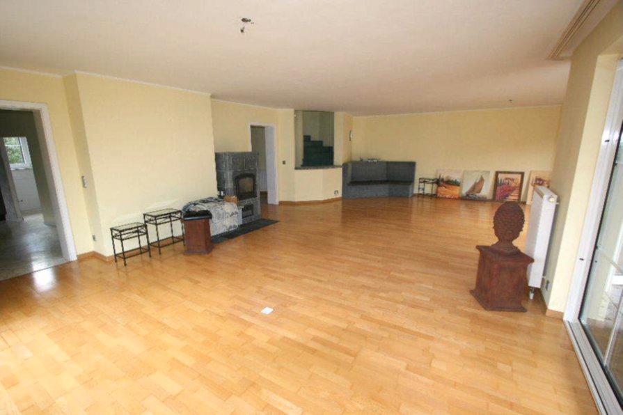 Doppelhaushälfte Volkertshausen - 7 Zimmer, 303 m&sup2;, 899.000&euro; | Angebot:27079491
