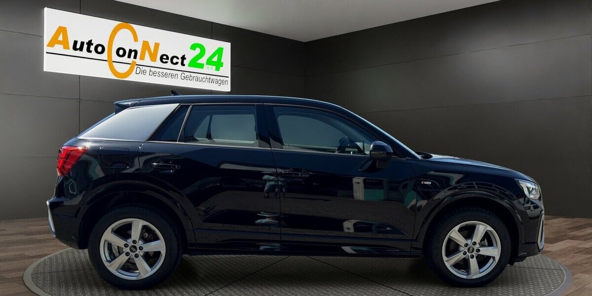 Audi Q2 35 TFSI S line S Tronic/Kamera/PDC/ACC/SHZG/LED 7.197 km 29.440 &euro; Bamberg 96052