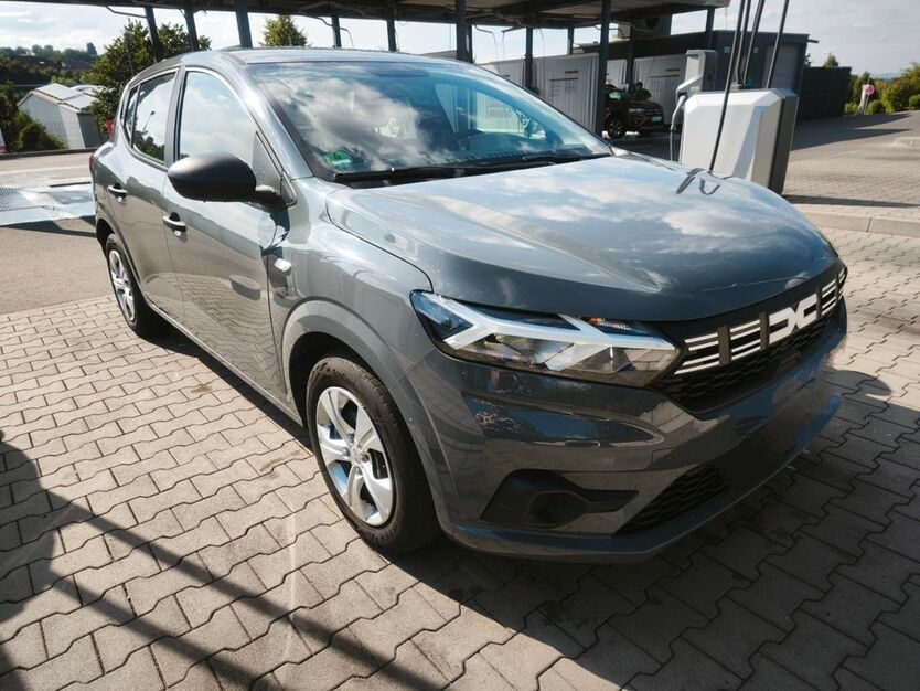 Dacia Sandero 42.000 km 12.999 € Frickenhausen 72636