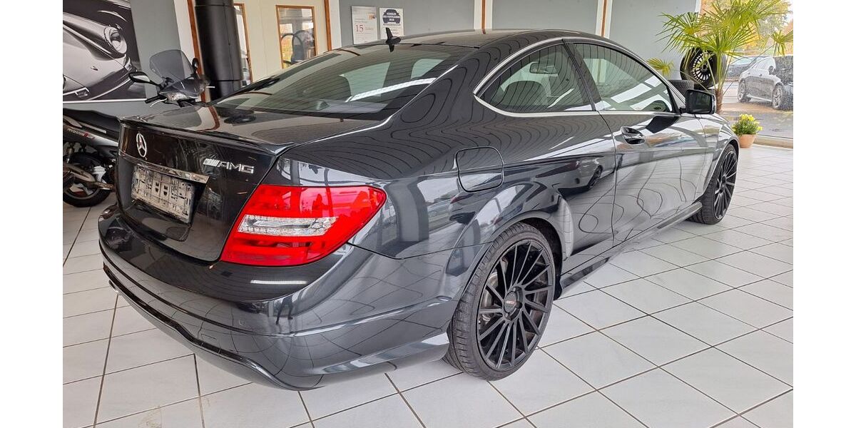 Mercedes-Benz C 220 156.000 km 12.999 &euro; Konnersreuth 95692