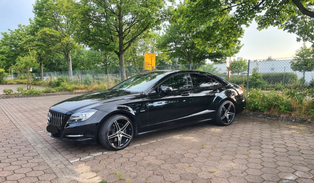 Mercedes-Benz CLS 350 162.000 km 19.999 &euro; KIRCHGELLERSEN 21394