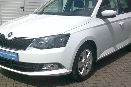 Skoda Fabia 90.000 km 9.999 &euro; Gronau (Leine) OT Brüggen 31028
