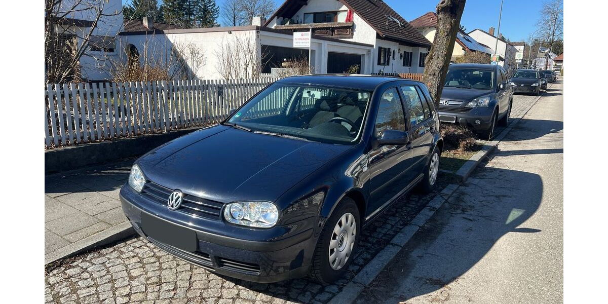 VW Golf 126.584 km 3.200 &euro; Gröbenzell 82194