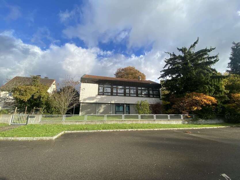 Büro in Friedrichshafen-Fischbach 2.000 € 290 m²