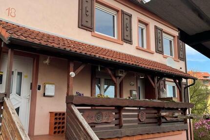 Großzügige 2-Etagen-Wohnung mit eigenem Eingang in ruhiger Lage