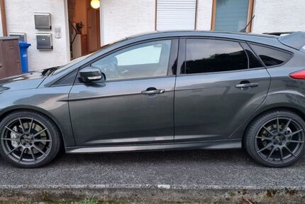 Ford Focus 128.561 km 21.199 &euro; Burghausen 84489
