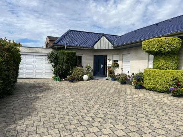 Einfamilienhaus Baesweiler - 8 Zimmer, 238 m&sup2;, 889.000&euro; | Angebot:27363303