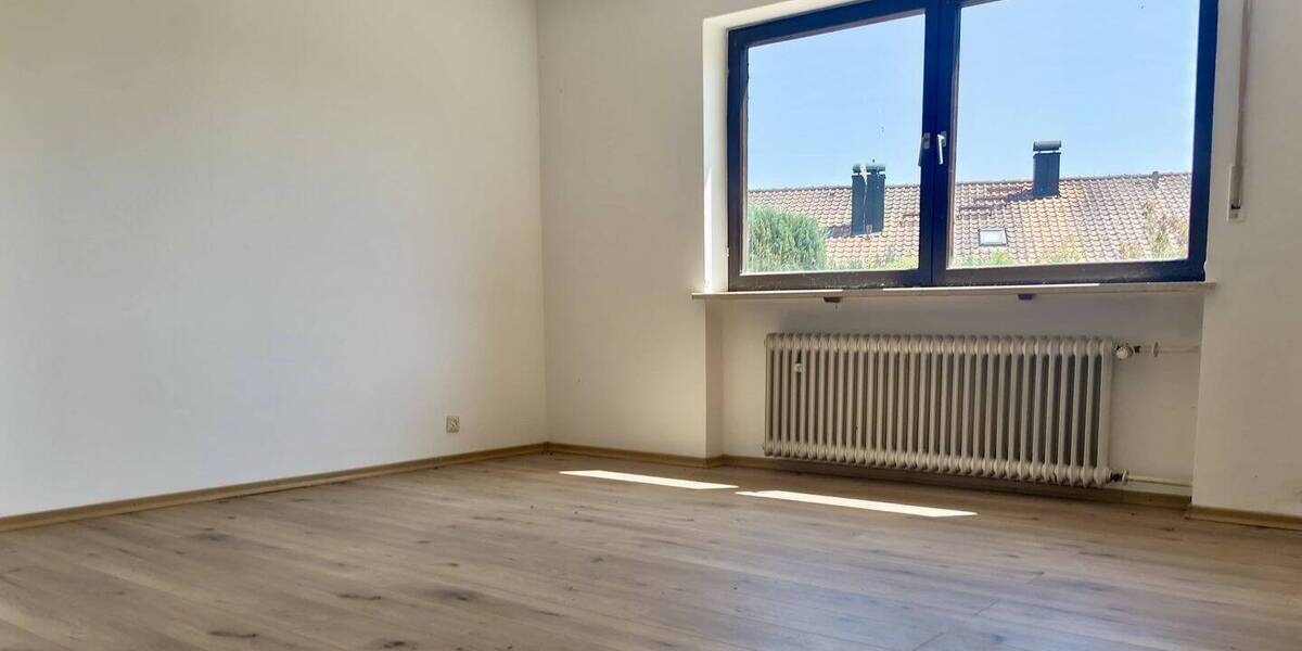 Mehrfamilienhaus, Wohnhaus Deggendorf - 6 Zimmer, 250 m&sup2;, 599.000&euro; | Angebot:26730527
