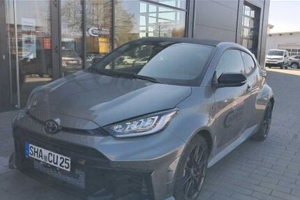 Toyota Yaris 1.296 km 49.990 &euro; Schwäbisch Hall 74523