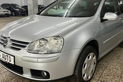 VW Golf 108.000 km 2.498 &euro; Suhl 98528