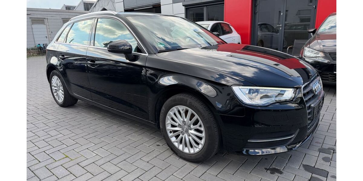 Audi A3 138.210 km 13.700 &euro; FRANKFURT AM MAIN 60488
