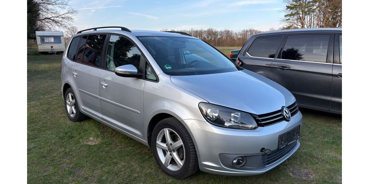 VW Touran 235.951 km 4.990 &euro; Tschernitz 03130