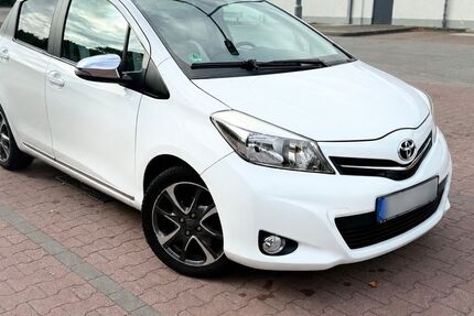 Toyota Yaris 106.600 km 6.400 &euro; Zeuthen 15738