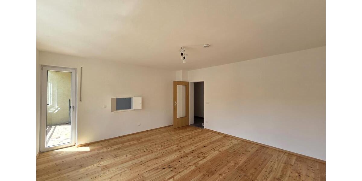 Etagenwohnung Pastetten - 4 Zimmer, 100 m&sup2;, 1.550&euro; | Angebot:26680478