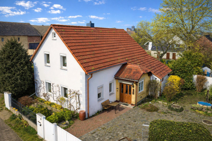 Einfamilienhaus Eilenburg Pressen - 7 Zimmer, 146 m&sup2;, 189.000&euro; | Angebot:26015543